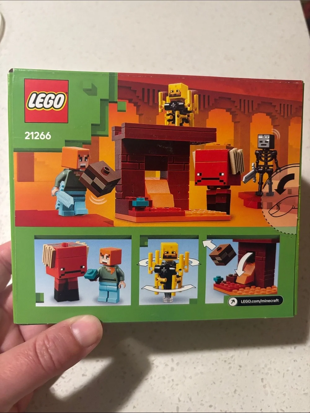 Lego Minecraft Nether Lava Battle - Orange, Red, Black, Yellow
